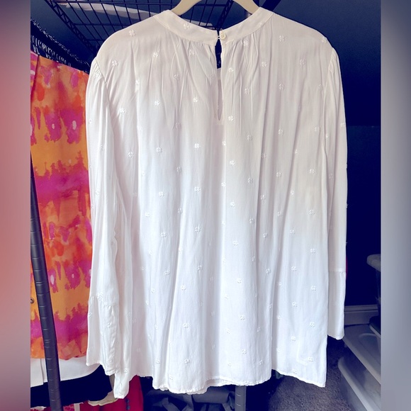Loft White XL Blouse - Picture 2 of 3